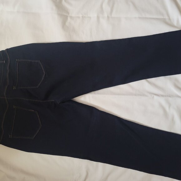 Jeans - Picture 2 of 5